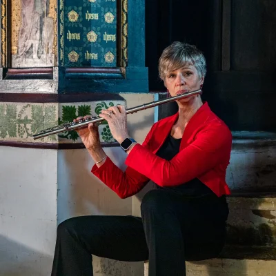 Janna's monthly Saturday flute class - this time on Friday, and at 8 pm! "Prelude" from Suite Antique, John Rutter