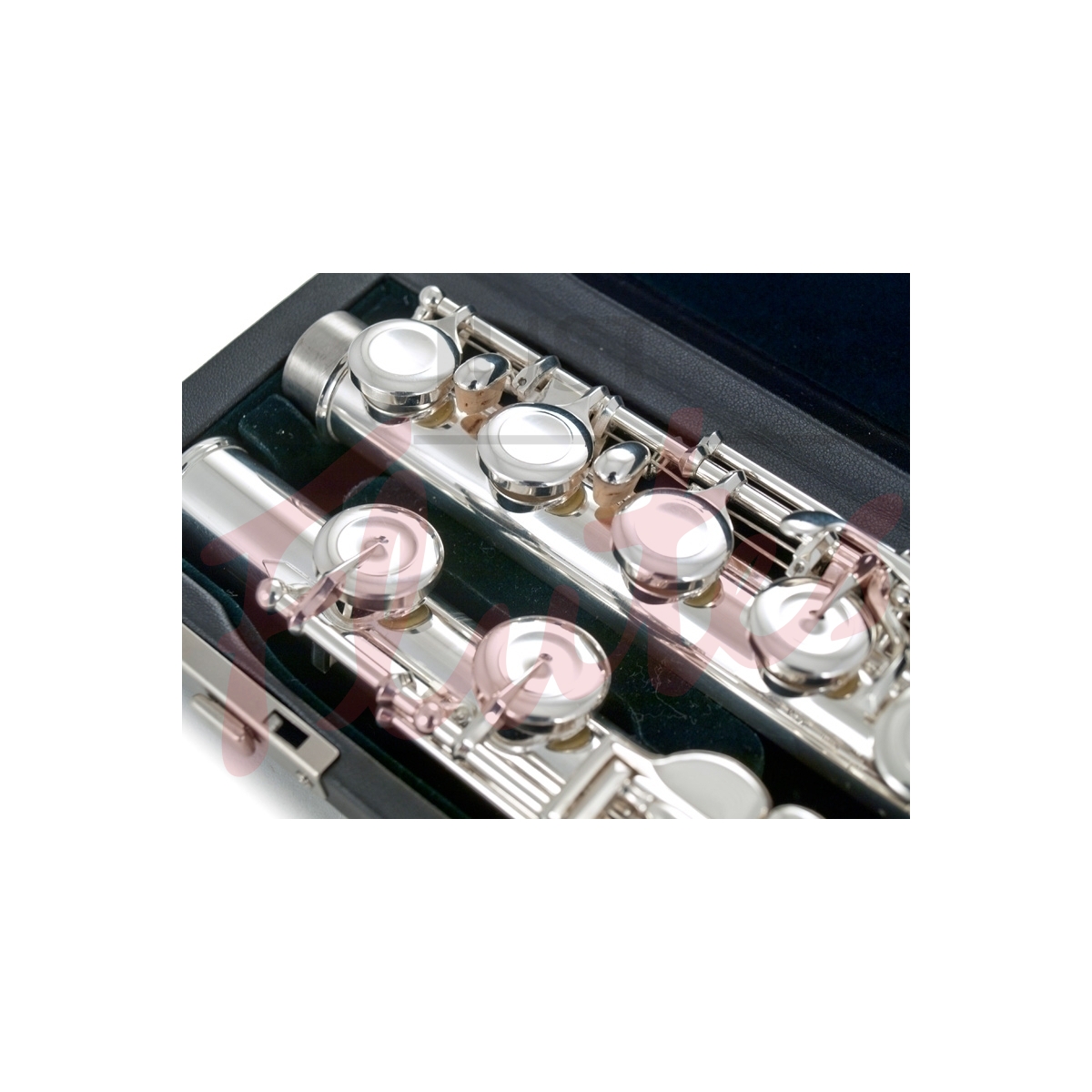 Pearl PF665 "Quantz" Flute. Just Flutes, London
