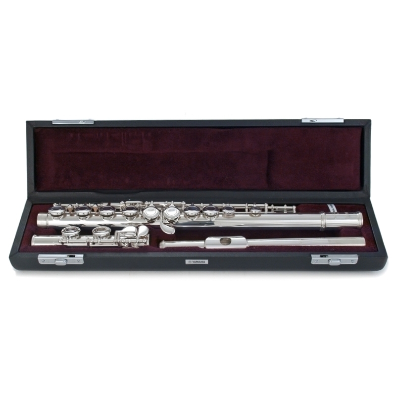 Yamaha YFL-411 Flute
